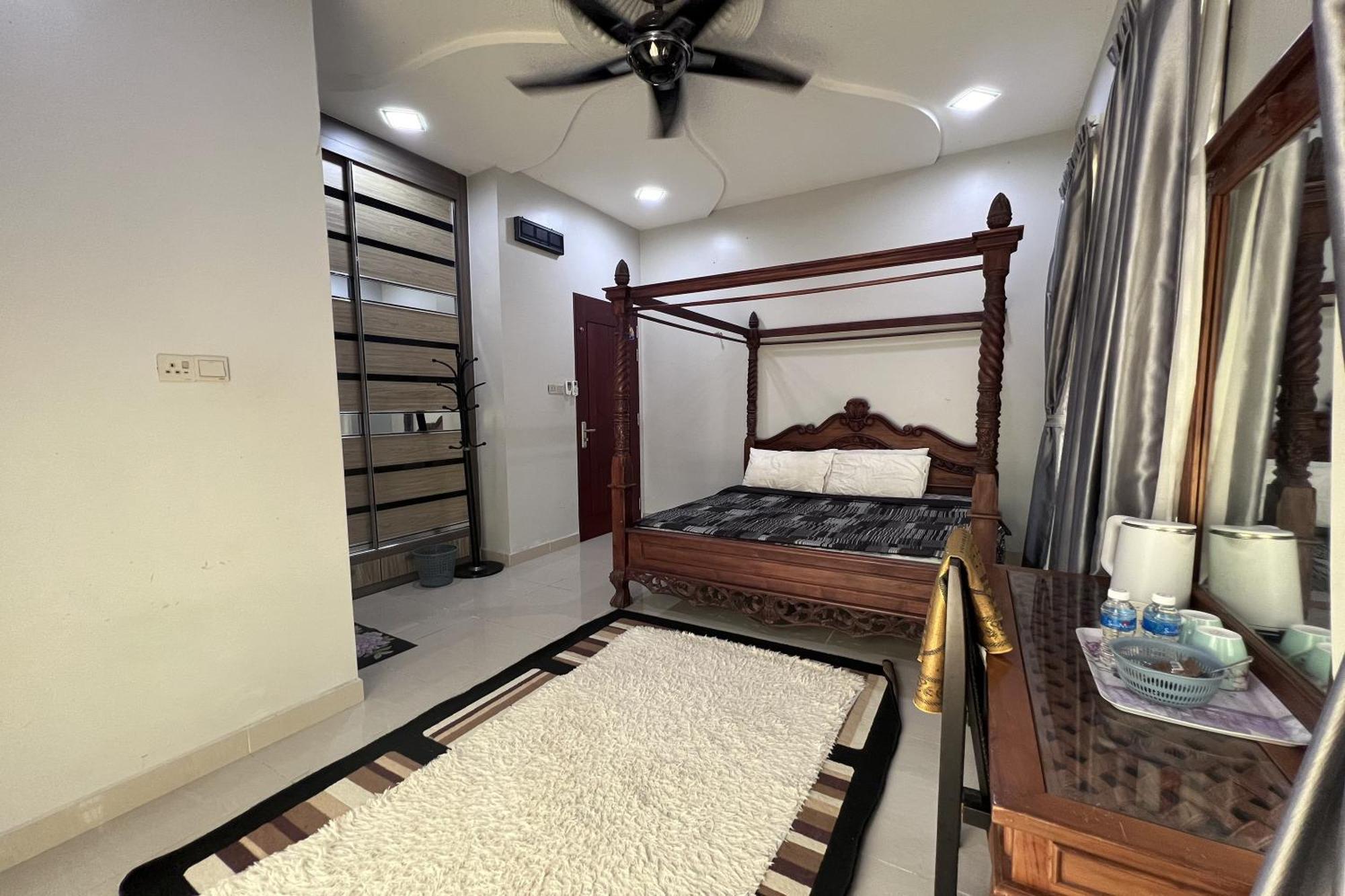 Nurbayu Chalet, Kemaman Куантан Екстериор снимка