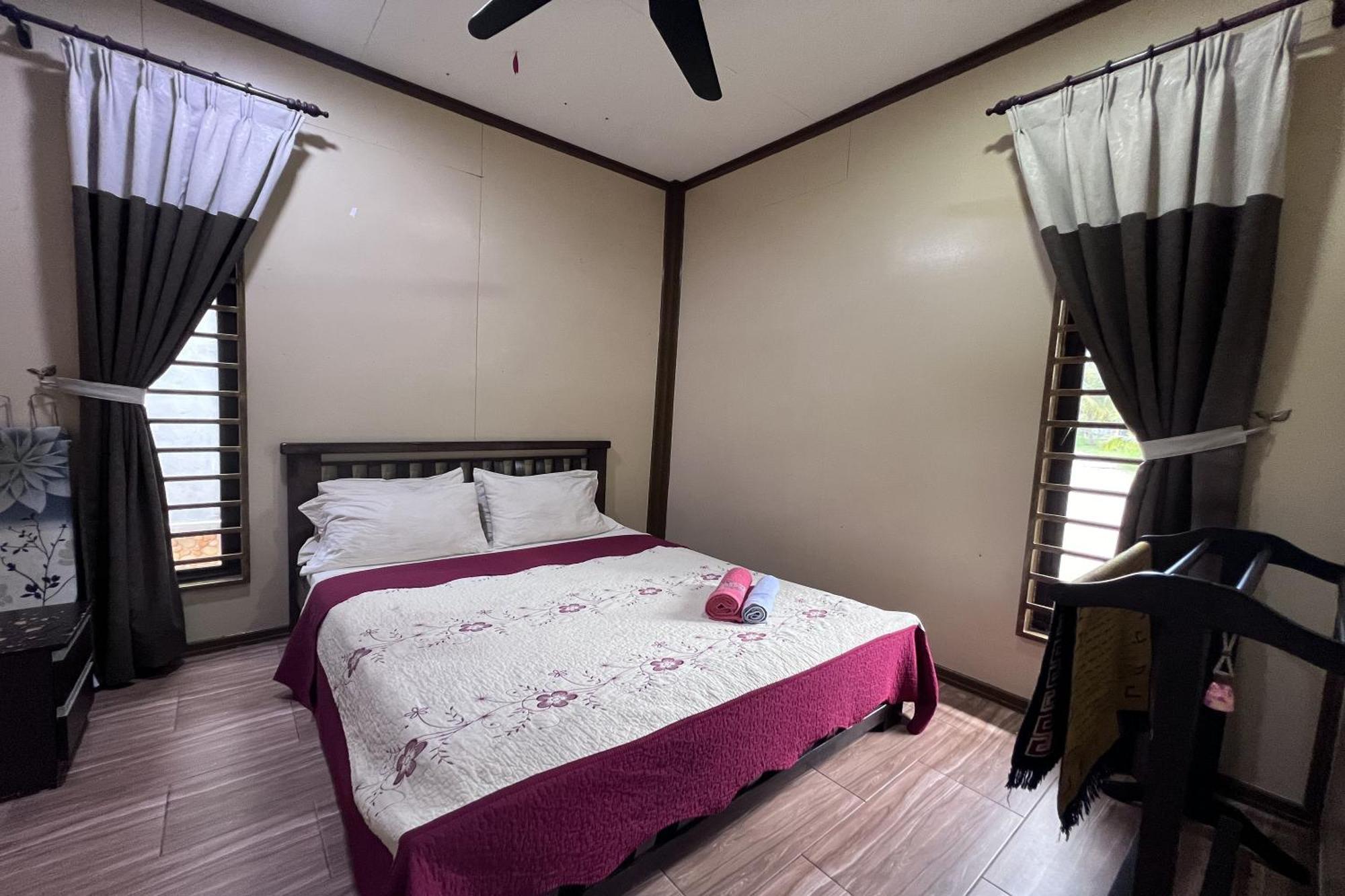 Nurbayu Chalet, Kemaman Куантан Екстериор снимка
