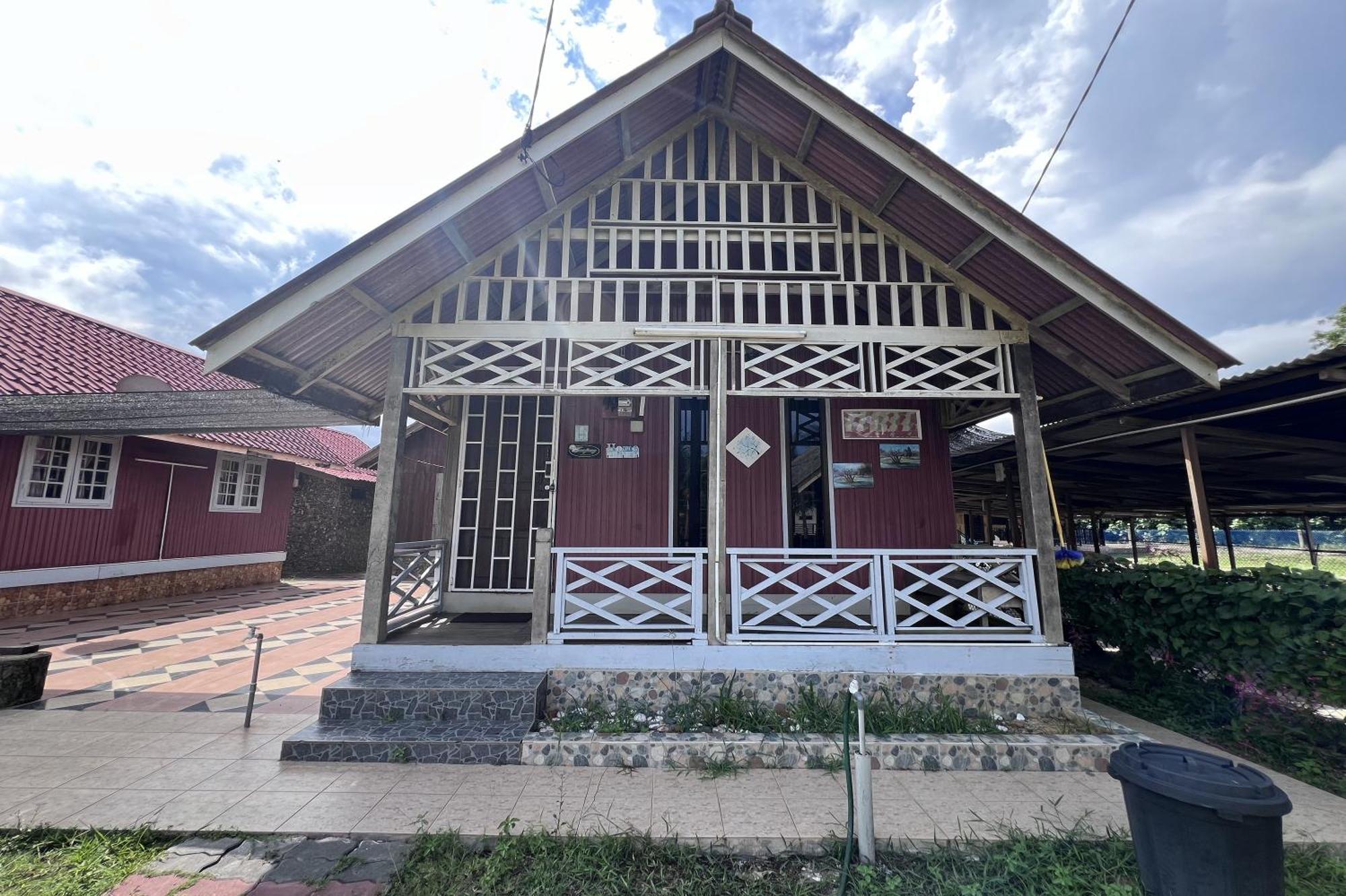 Nurbayu Chalet, Kemaman Куантан Екстериор снимка
