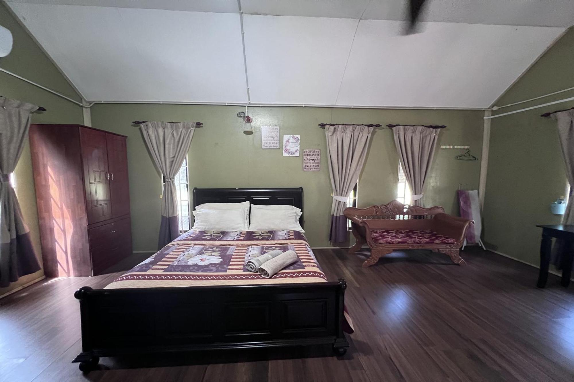 Nurbayu Chalet, Kemaman Куантан Екстериор снимка
