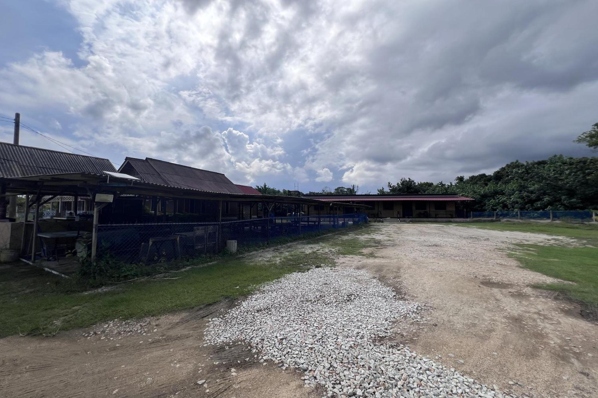 Nurbayu Chalet, Kemaman Куантан Екстериор снимка