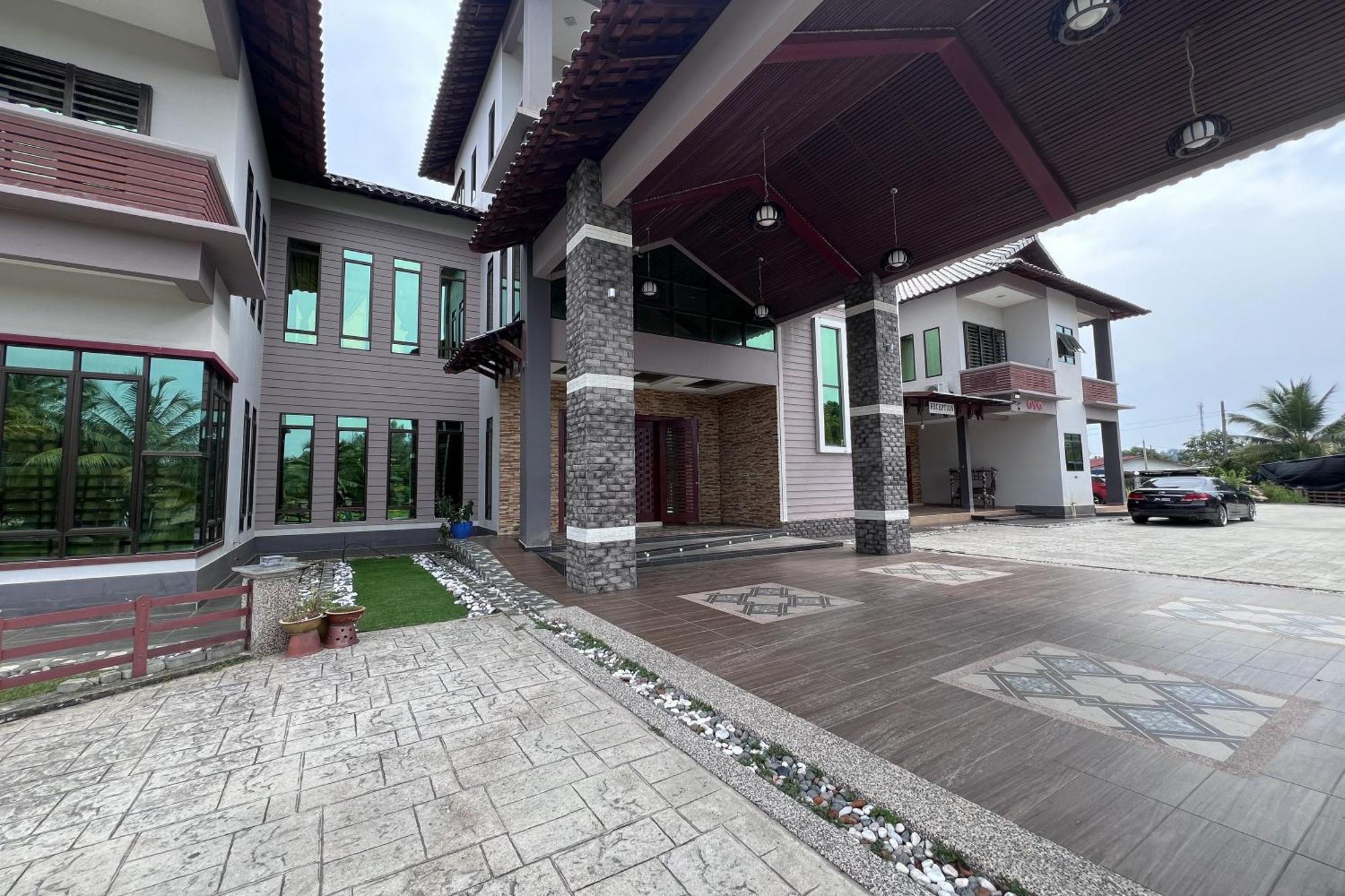 Nurbayu Chalet, Kemaman Куантан Екстериор снимка